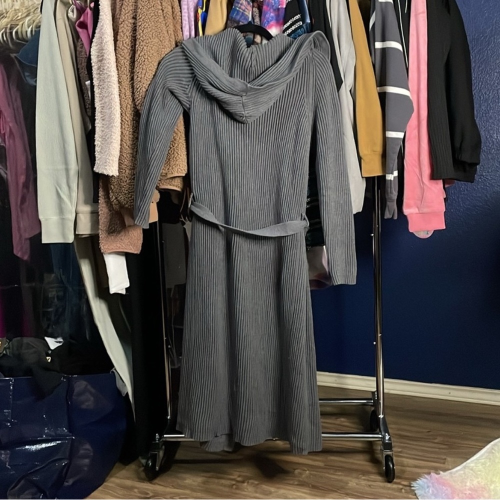 J Crew Robe - Picture 2 of 2